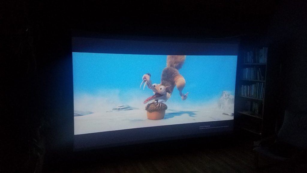Enrouleur pour écran de videoprojecteur grand format