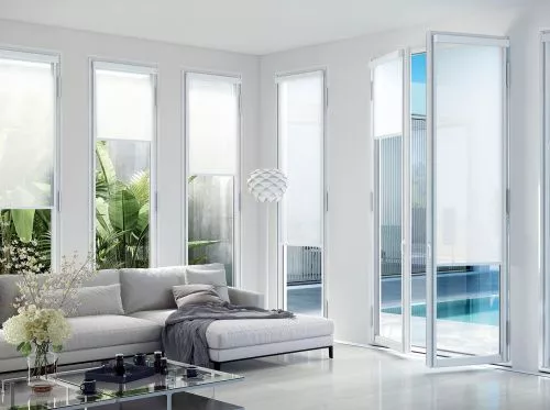 store enrouleur coffre et coulisses blanc sans perçage