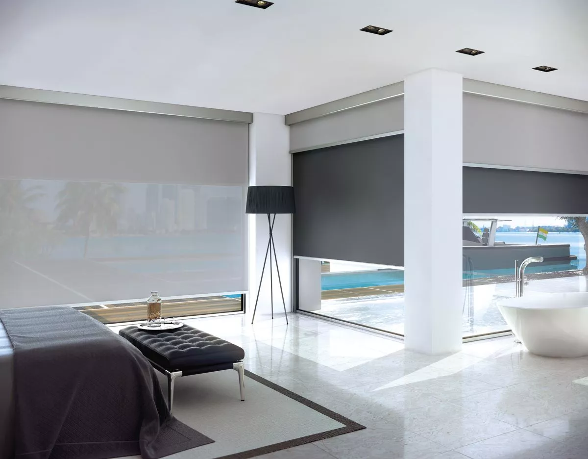 store-intérieur enrouleur avec coffre toile occultante