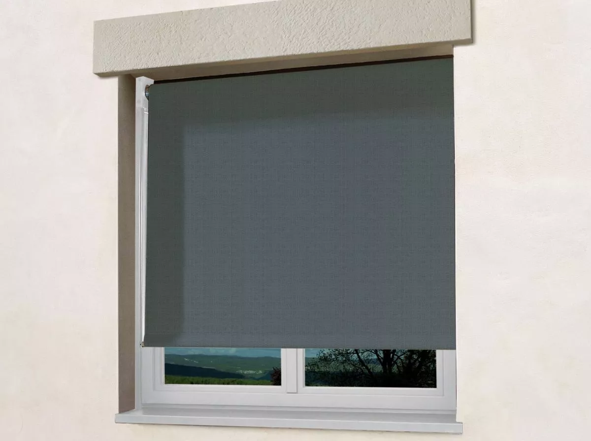 store toile vertical extérieur anti chaleur