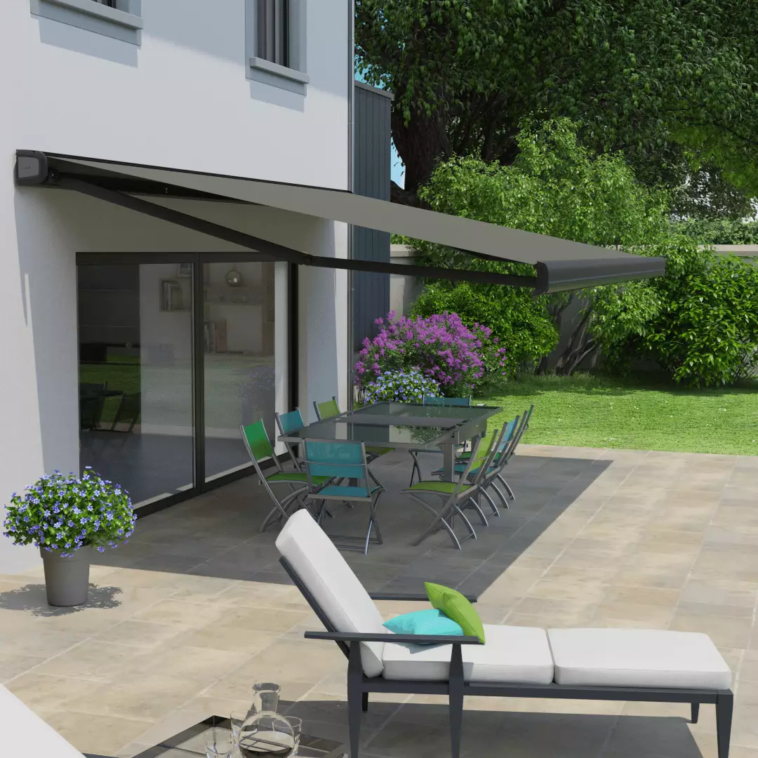 store banne 6x3.5 au dessus d'une terrasse