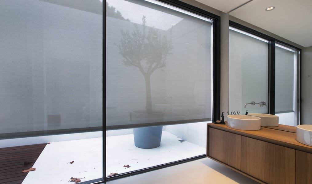 store enrouleur sur mesure