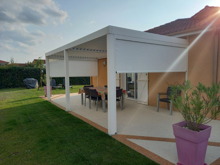 Store façade sans guide TIERAL pour pergola Caleta blanche